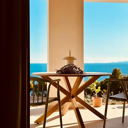 Mansion Hvar Alojamento de Acomodação e Pequeno-almoço 3*