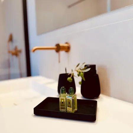 Alojamento de Acomodação e Pequeno-almoço Mansion Hvar Malo Grablje